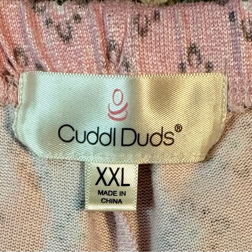 Cuddl Duds Pink and Gray Pajama Set - Picture 10 of 15